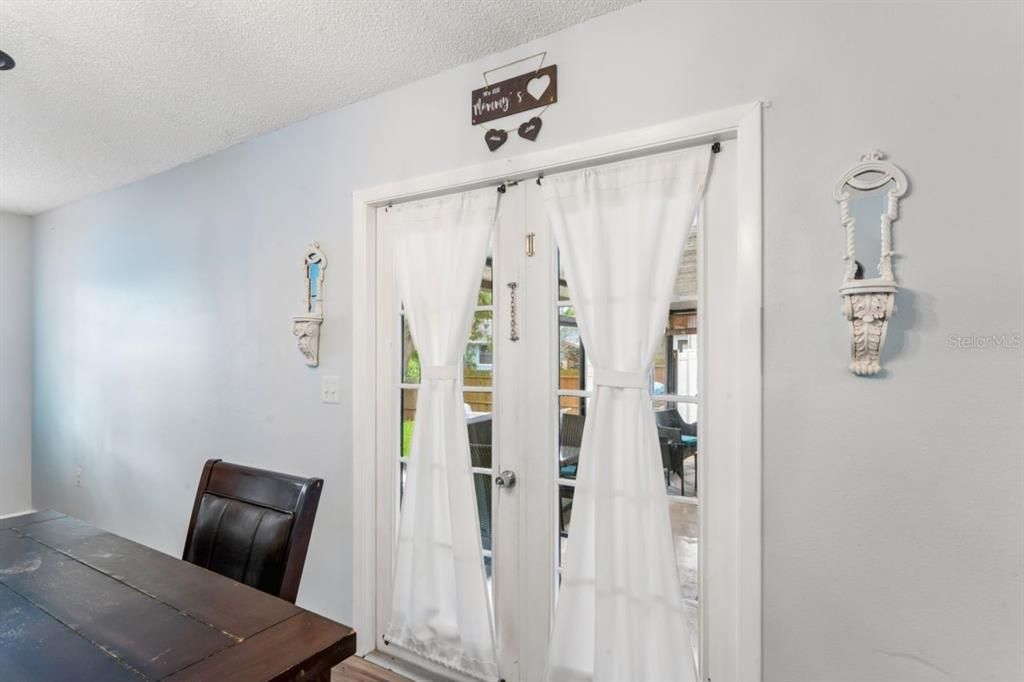 En Venta: $359,900 (3 camas, 2 baños, 1398 Pies cuadrados)