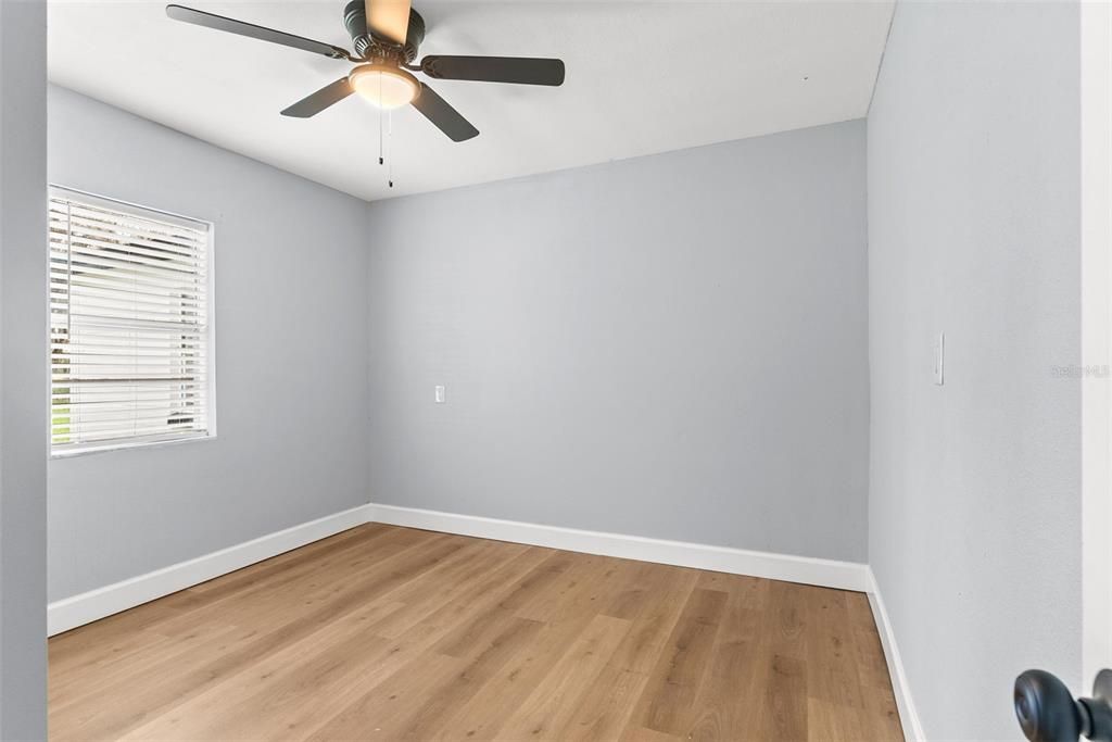 Activo con contrato: $375,000 (3 camas, 2 baños, 1700 Pies cuadrados)