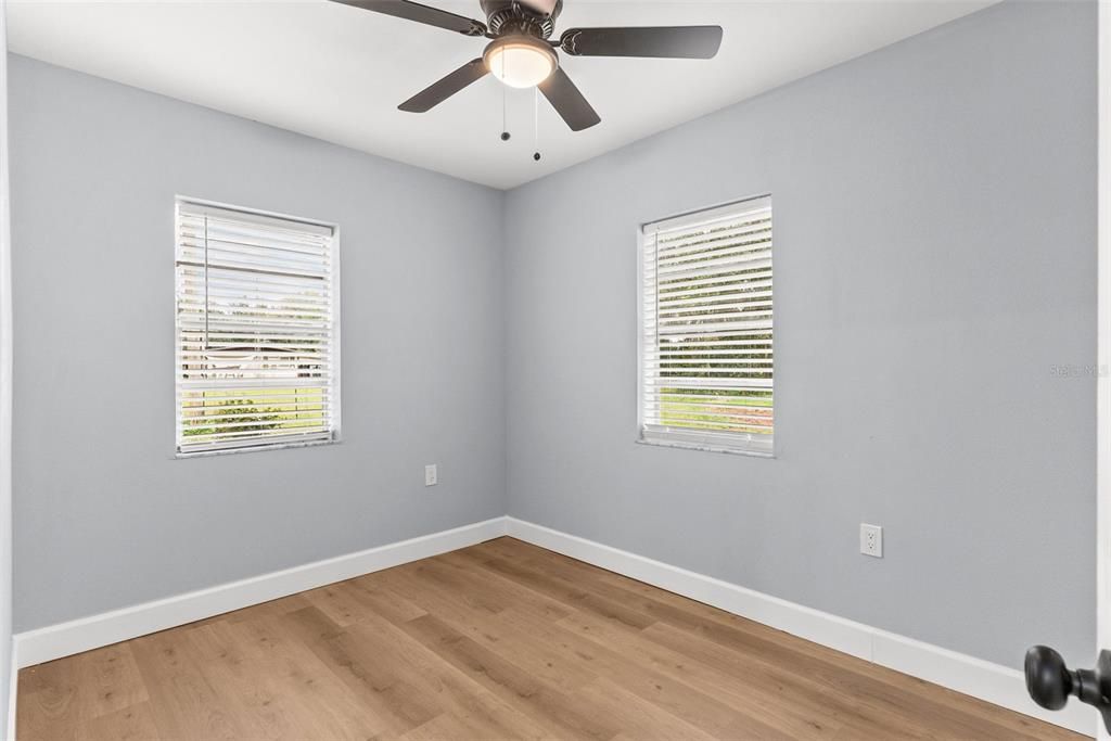 Activo con contrato: $375,000 (3 camas, 2 baños, 1700 Pies cuadrados)