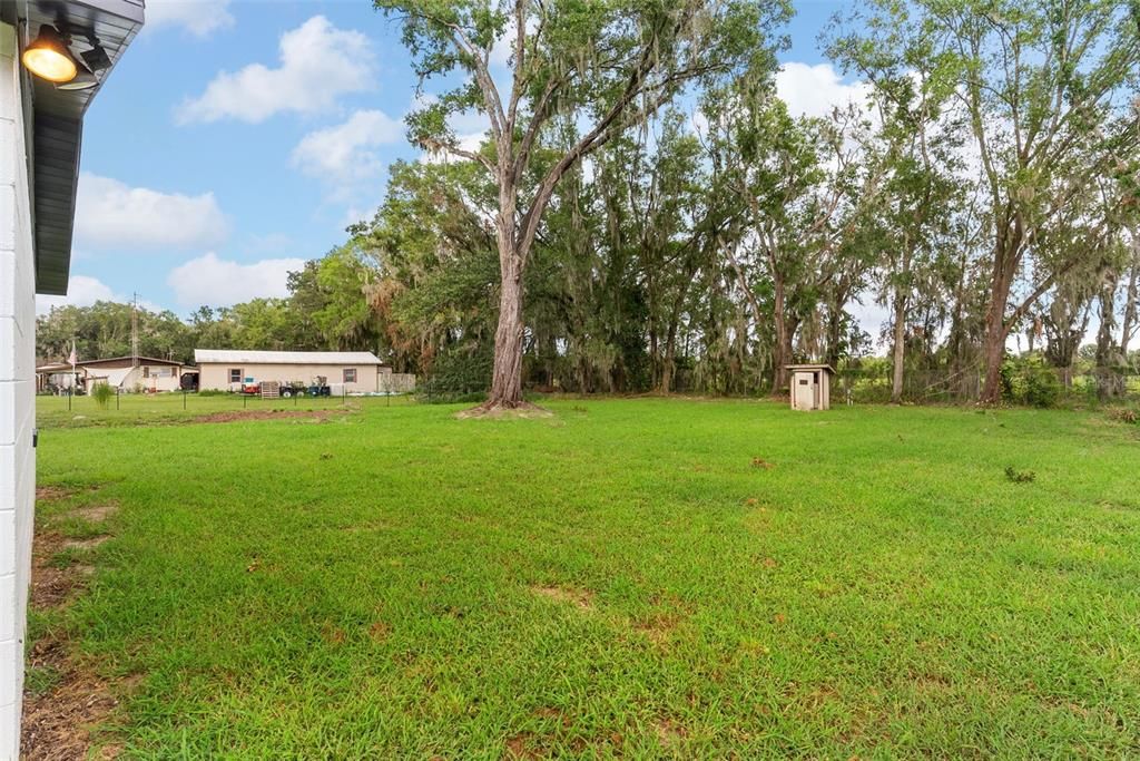 Activo con contrato: $375,000 (3 camas, 2 baños, 1700 Pies cuadrados)