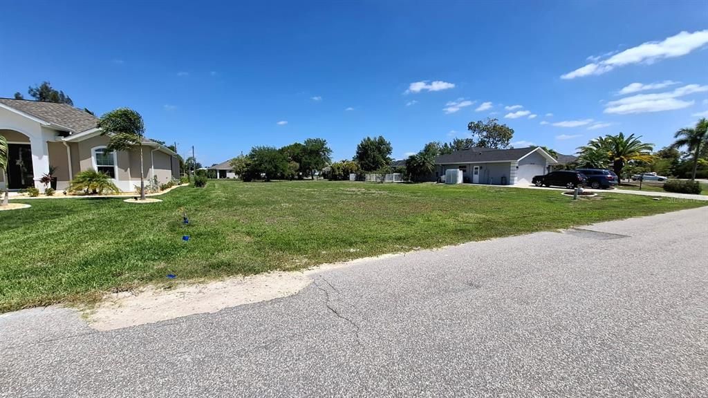En Venta: $45,000 (0.22 acres)