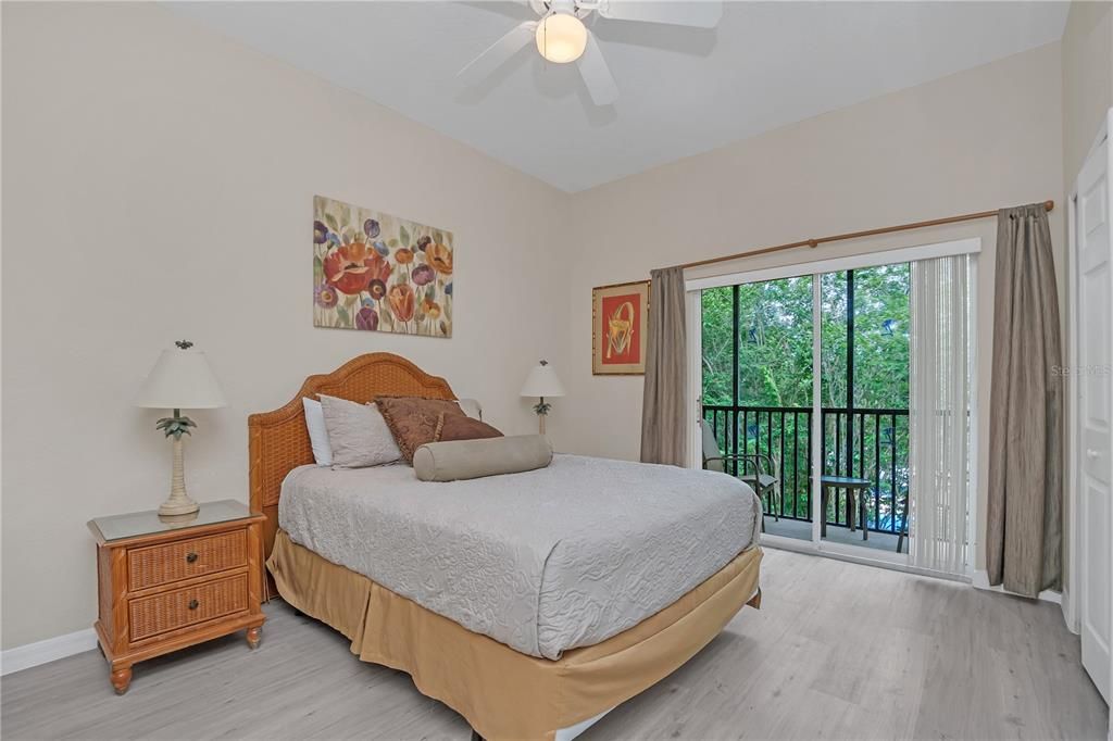 En Venta: $185,000 (3 camas, 2 baños, 1227 Pies cuadrados)