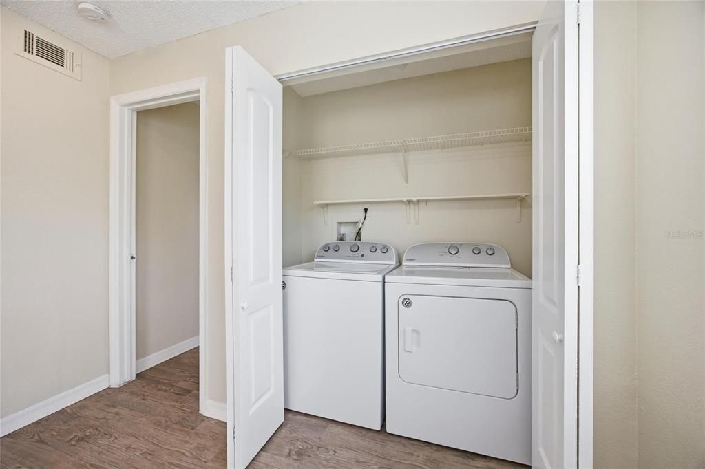 В аренду: $1,450 (2 спален, 2 ванн, 1054 Квадратных фут)