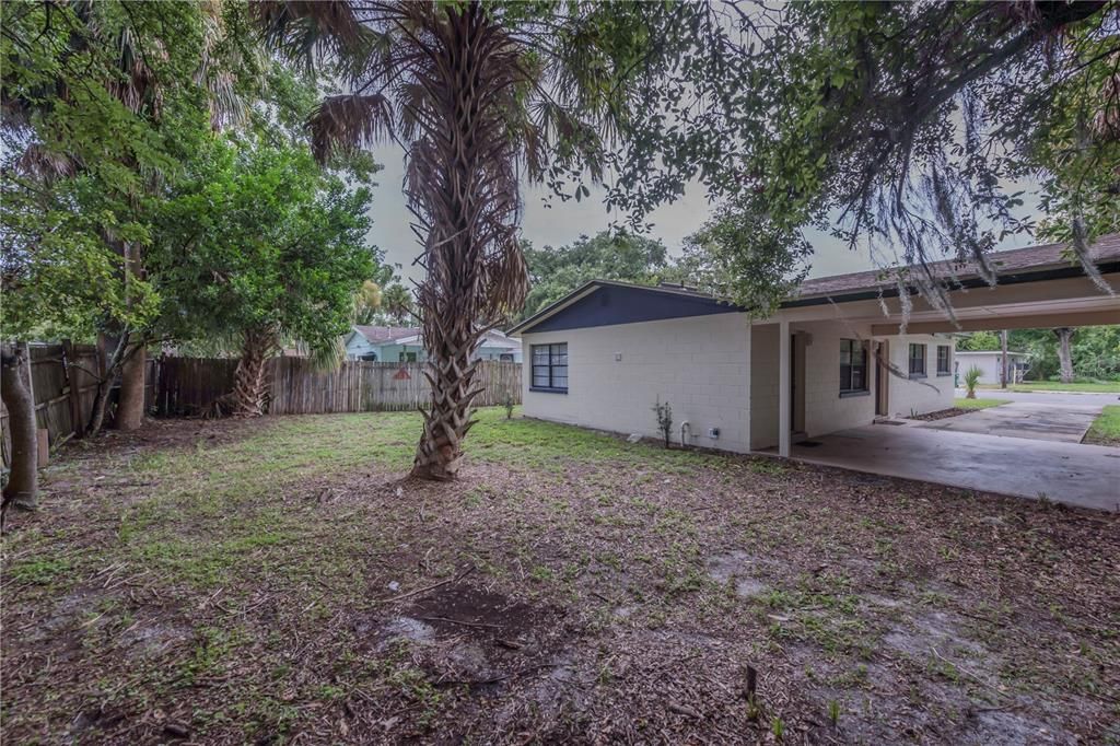 Activo con contrato: $180,000 (4 camas, 2 baños, 1200 Pies cuadrados)