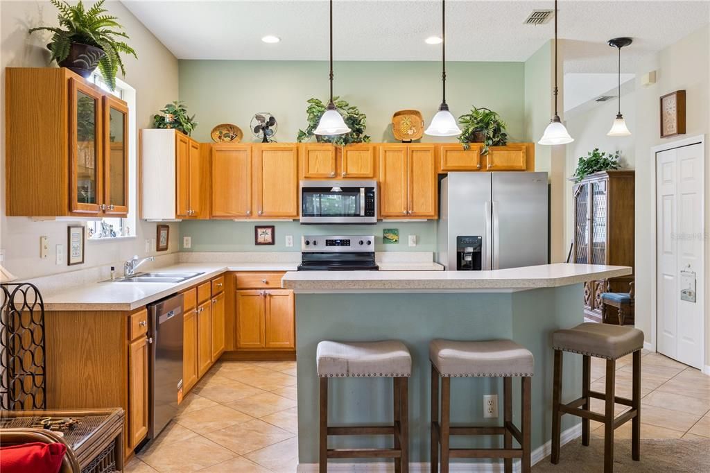 For Sale: $345,000 (3 beds, 2 baths, 1897 Square Feet)