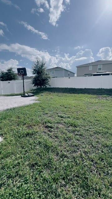 For Rent: $2,750 (4 beds, 2 baths, 2336 Square Feet)