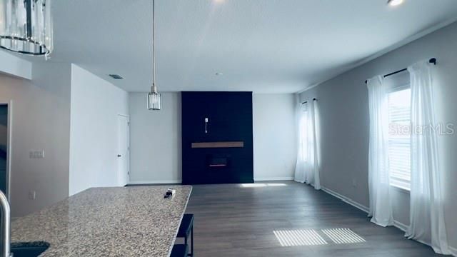 For Rent: $2,750 (4 beds, 2 baths, 2336 Square Feet)