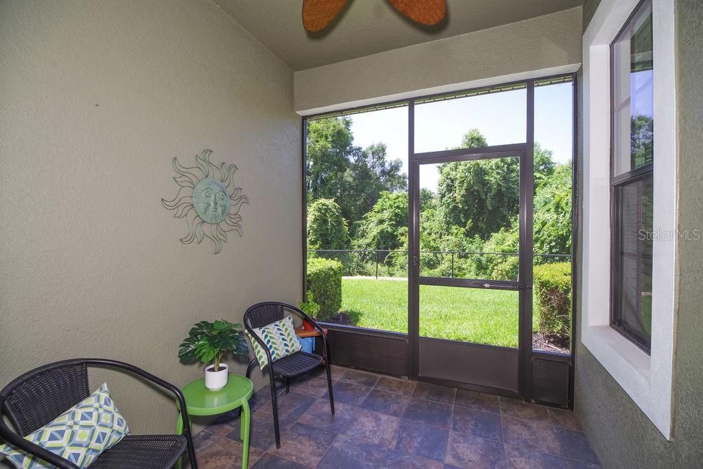 En Venta: $489,900 (2 camas, 2 baños, 1926 Pies cuadrados)