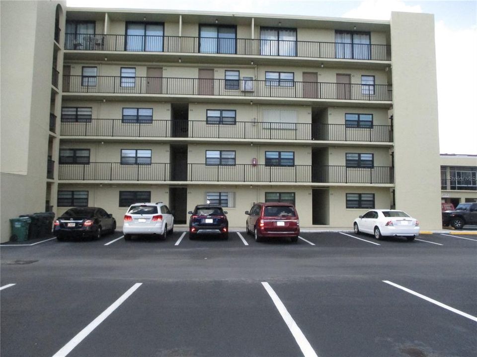 For Sale: $175,000 (1 beds, 1 baths, 590 Square Feet)