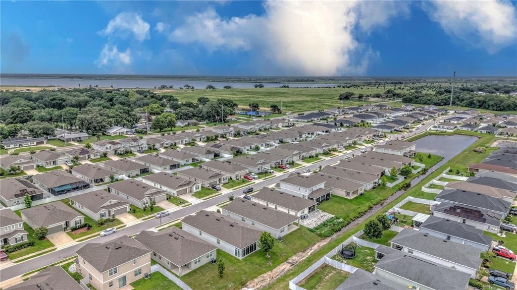 На продажу: $425,000 (4 спален, 3 ванн, 2325 Квадратных фут)