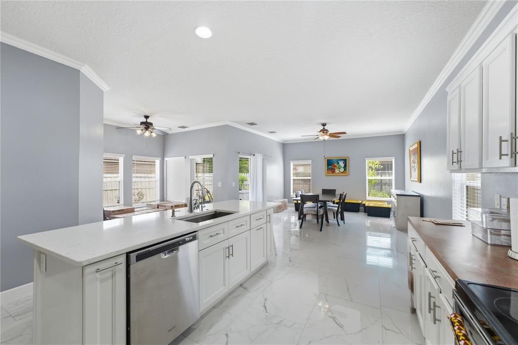 For Sale: $585,000 (3 beds, 2 baths, 2695 Square Feet)