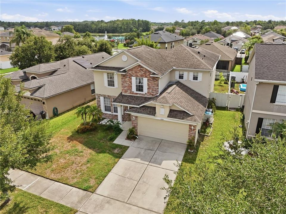 For Sale: $585,000 (3 beds, 2 baths, 2695 Square Feet)