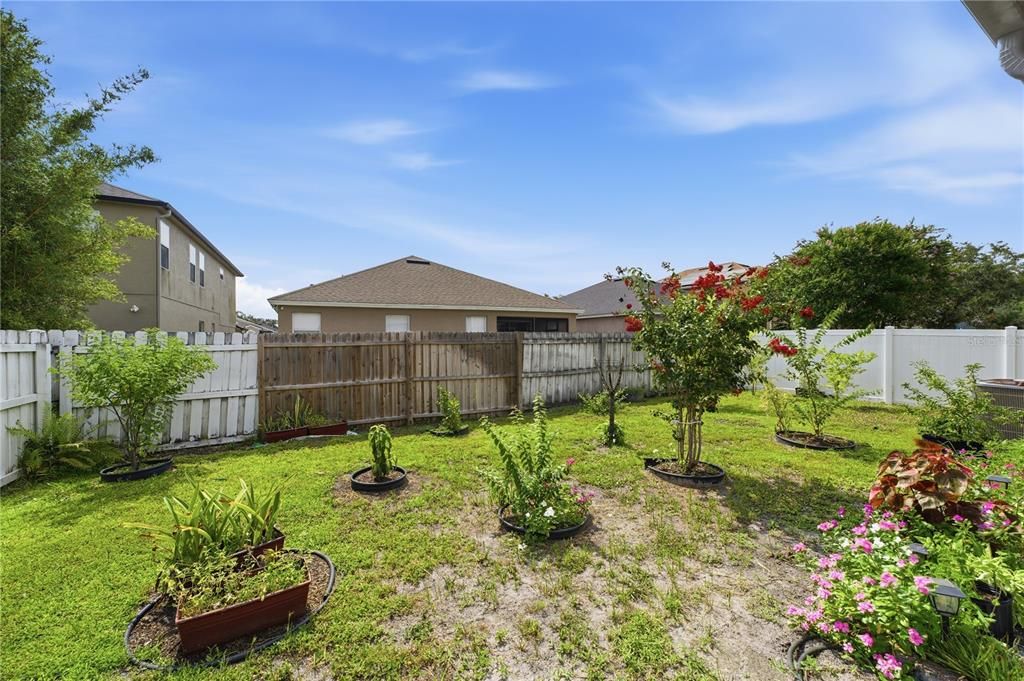 For Sale: $585,000 (3 beds, 2 baths, 2695 Square Feet)