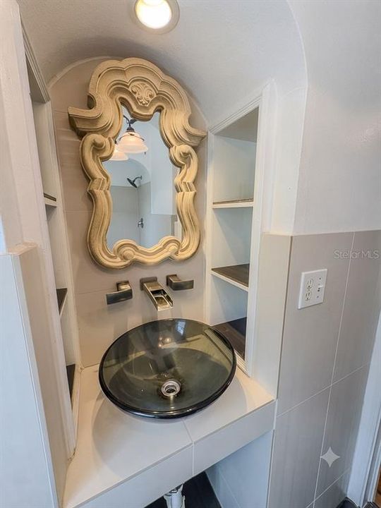 На продажу: $749,900 (4 спален, 2 ванн, 2688 Квадратных фут)