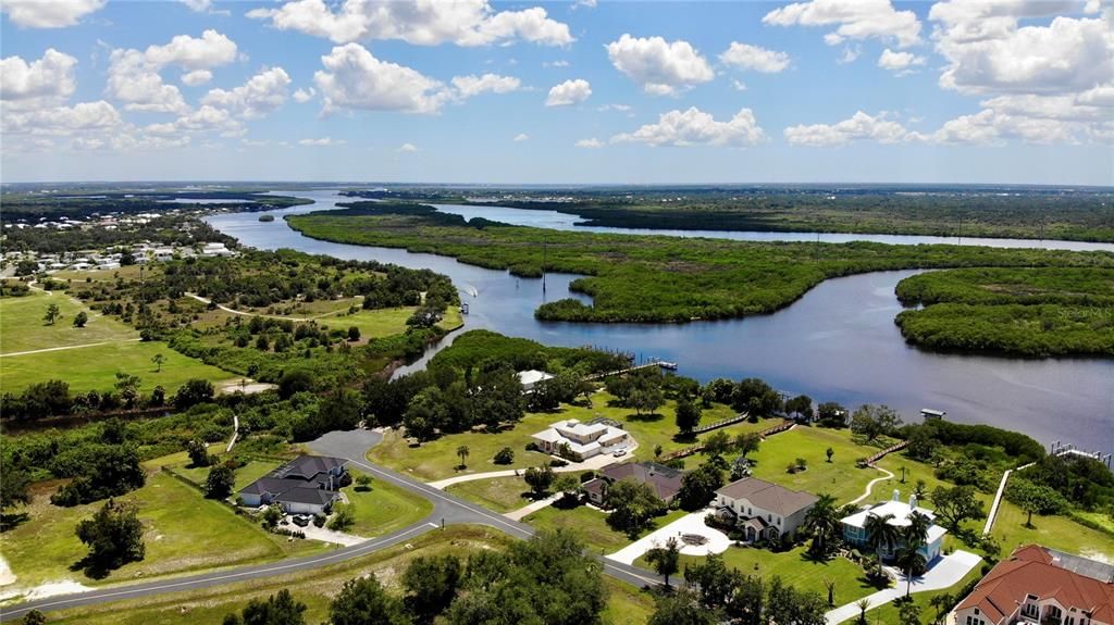 На продажу: $124,900 (1.02 acres)