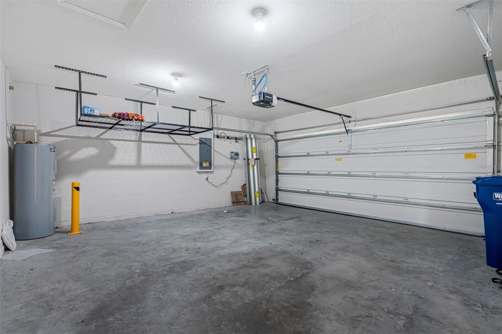 For Rent: $3,795 (4 beds, 2 baths, 1818 Square Feet)