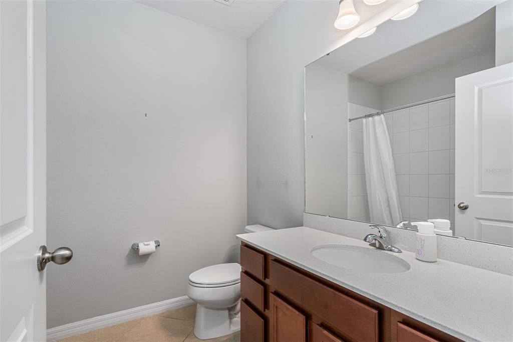 For Rent: $3,795 (4 beds, 2 baths, 1818 Square Feet)