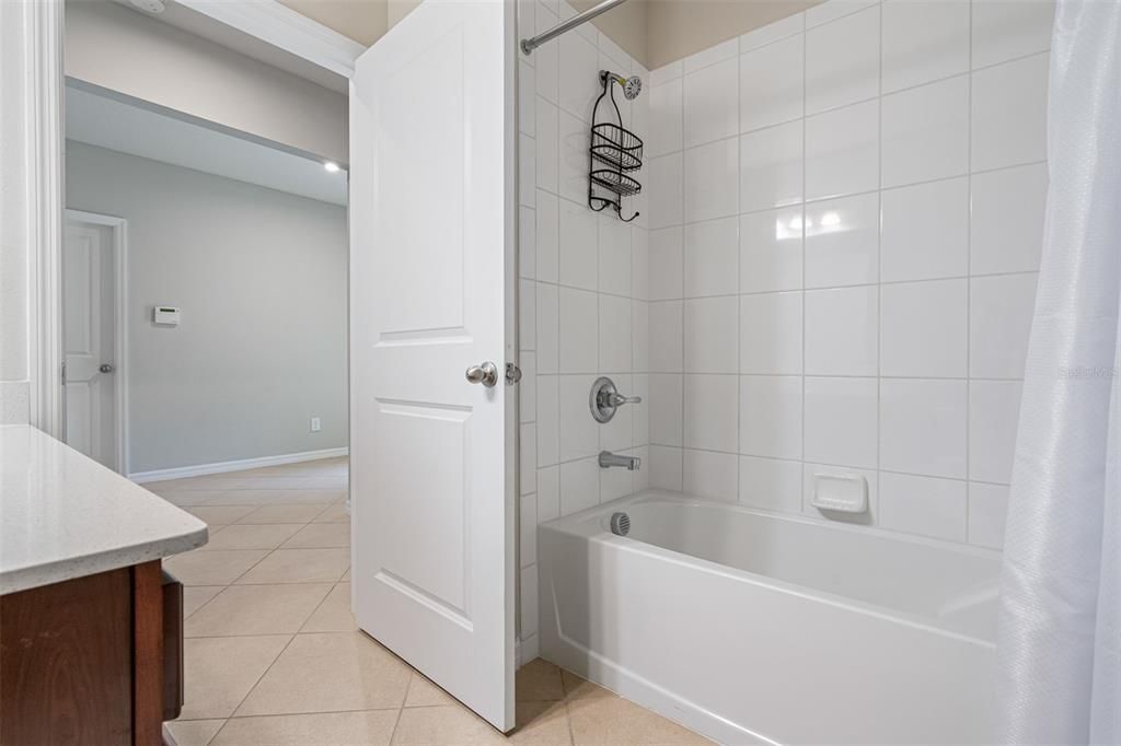 For Rent: $3,795 (4 beds, 2 baths, 1818 Square Feet)