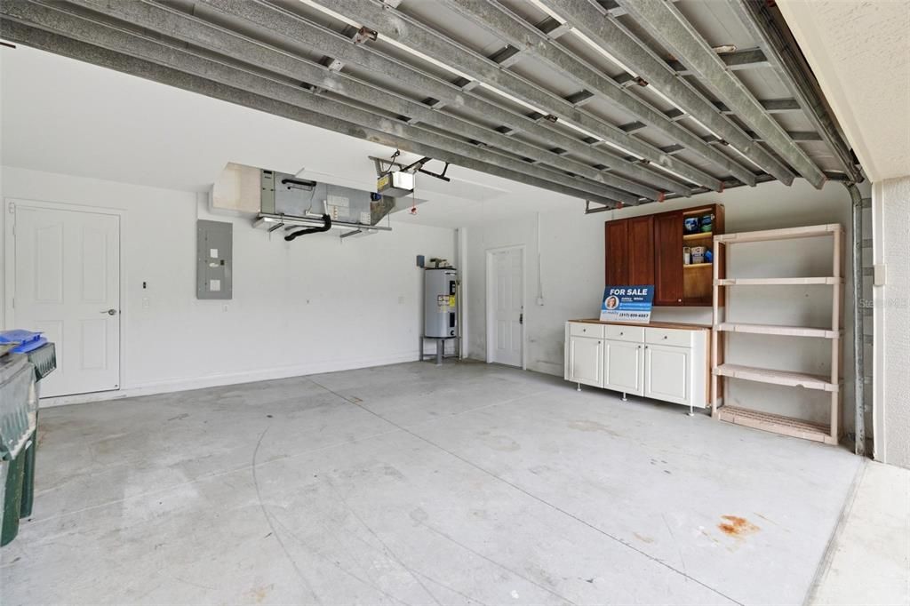 Activo con contrato: $284,900 (3 camas, 2 baños, 1631 Pies cuadrados)
