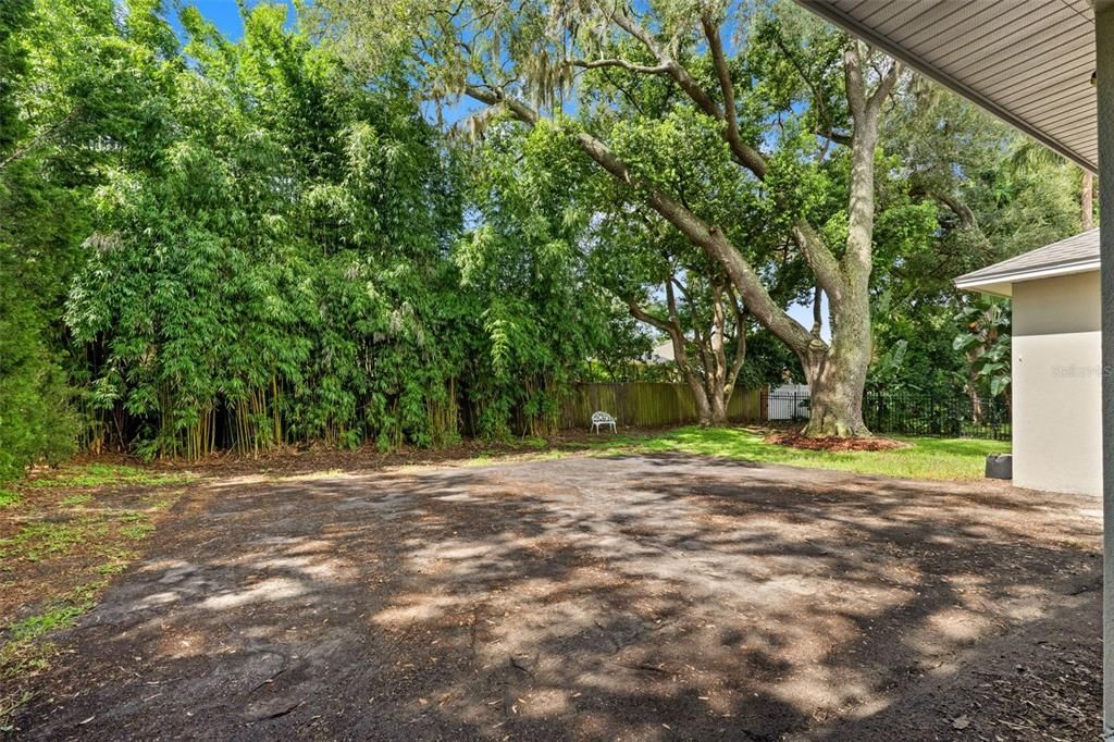 En Venta: $1,000,000 (5 camas, 4 baños, 3712 Pies cuadrados)