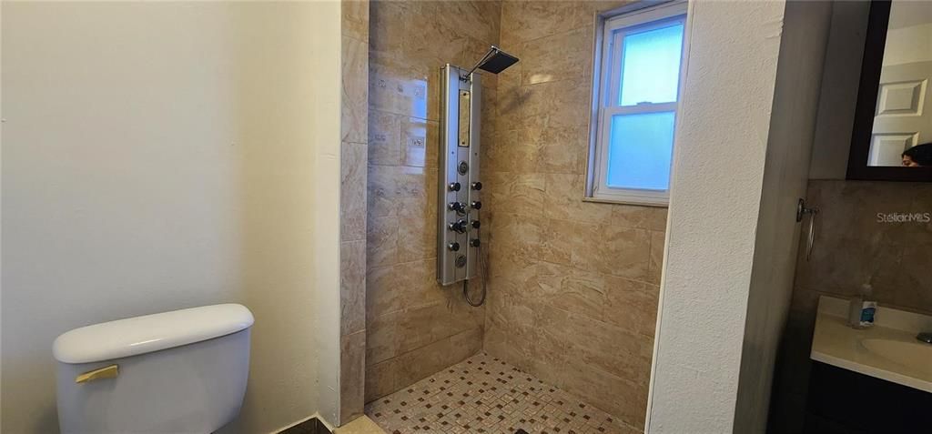 В аренду: $2,085 (3 спален, 2 ванн, 1478 Квадратных фут)