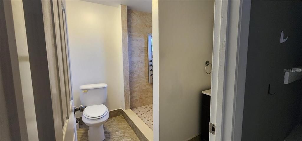 В аренду: $2,085 (3 спален, 2 ванн, 1478 Квадратных фут)