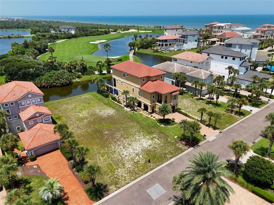 На продажу: $299,000 (0.15 acres)