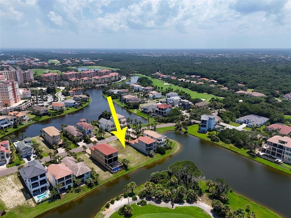На продажу: $299,000 (0.15 acres)