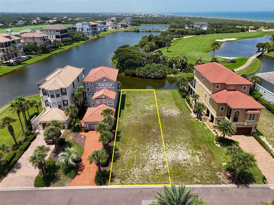 На продажу: $299,000 (0.15 acres)