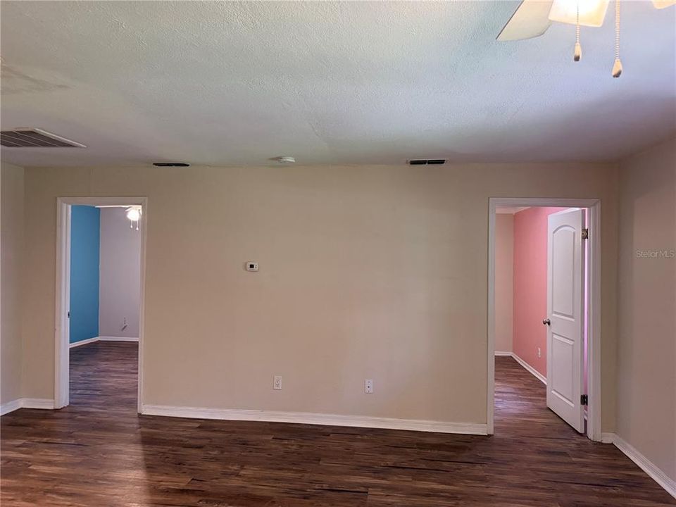 Activo con contrato: $125,000 (2 camas, 1 baños, 750 Pies cuadrados)