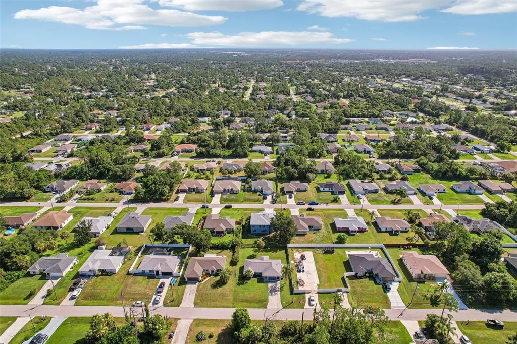 На продажу: $549,000 (3 спален, 2 ванн, 3235 Квадратных фут)