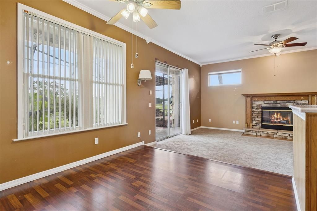 En Venta: $749,900 (3 camas, 2 baños, 2003 Pies cuadrados)