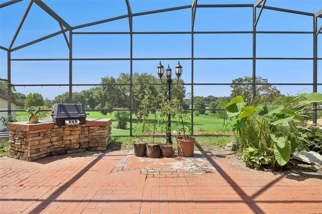En Venta: $749,900 (3 camas, 2 baños, 2003 Pies cuadrados)