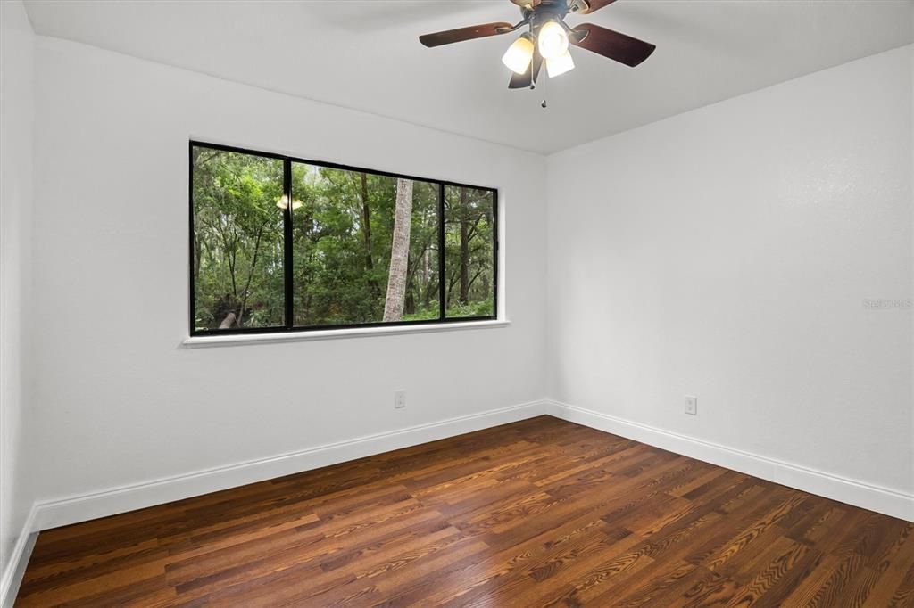 En Venta: $549,999 (5 camas, 2 baños, 2444 Pies cuadrados)
