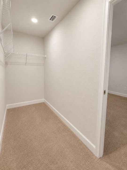 В аренду: $2,400 (4 спален, 3 ванн, 2216 Квадратных фут)