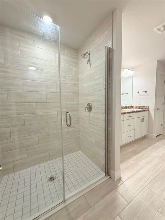 В аренду: $2,400 (4 спален, 3 ванн, 2216 Квадратных фут)
