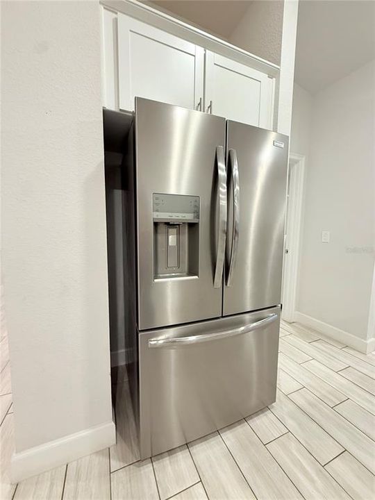 В аренду: $2,400 (4 спален, 3 ванн, 2216 Квадратных фут)