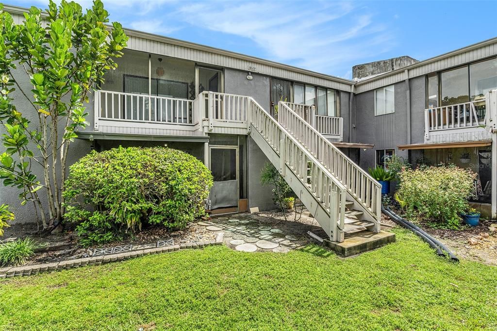 For Sale: $219,000 (3 beds, 2 baths, 1005 Square Feet)
