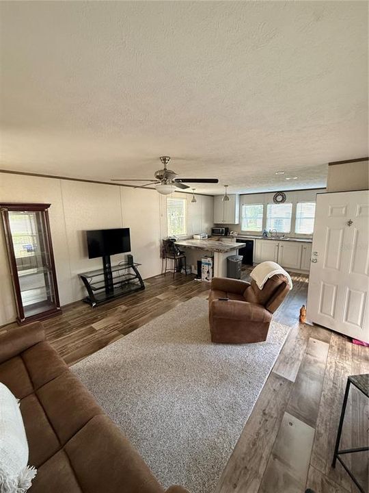 For Sale: $65,000 (3 beds, 2 baths, 1512 Square Feet)