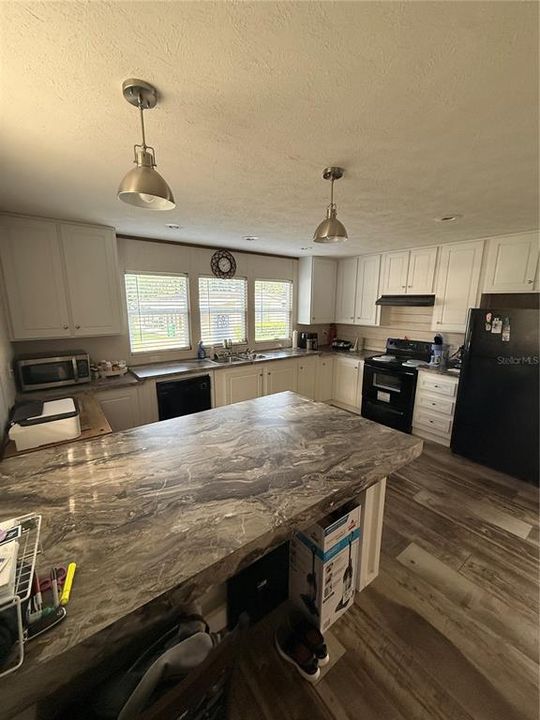 For Sale: $65,000 (3 beds, 2 baths, 1512 Square Feet)
