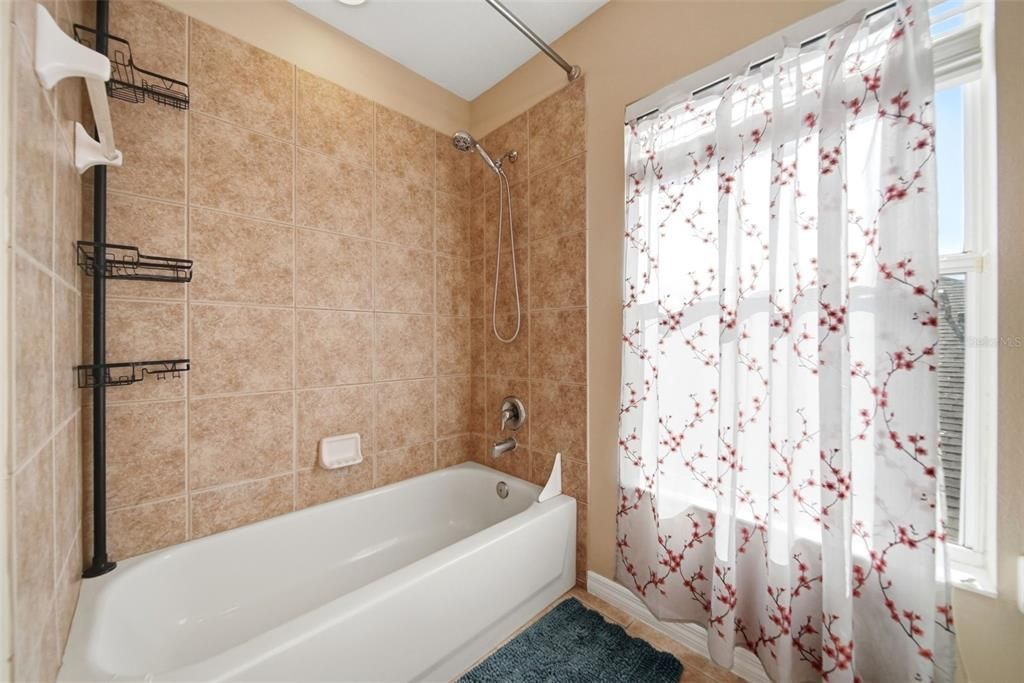 For Sale: $489,000 (4 beds, 2 baths, 2585 Square Feet)
