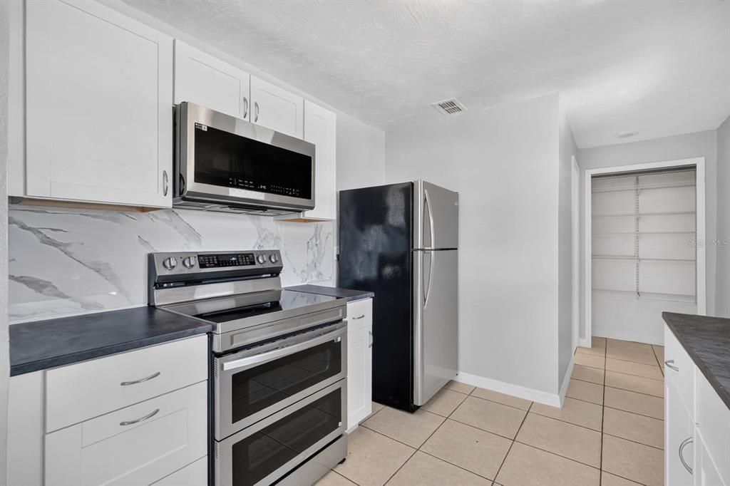 En Venta: $219,900 (3 camas, 2 baños, 850 Pies cuadrados)