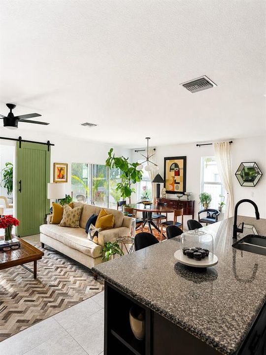 For Rent: $2,950 (3 beds, 2 baths, 1998 Square Feet)