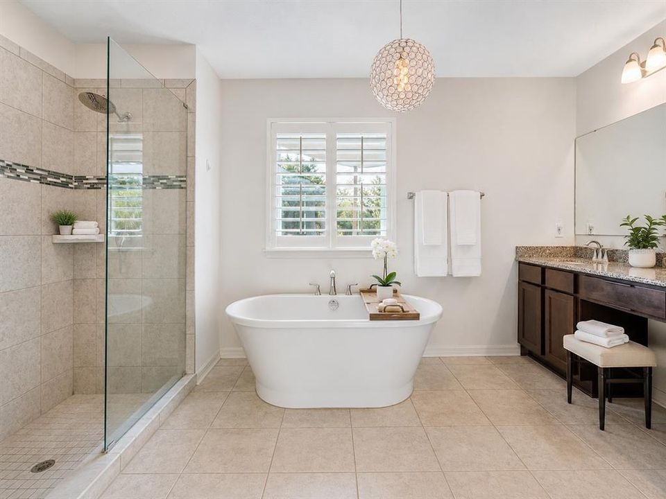 For Rent: $2,950 (3 beds, 2 baths, 1998 Square Feet)