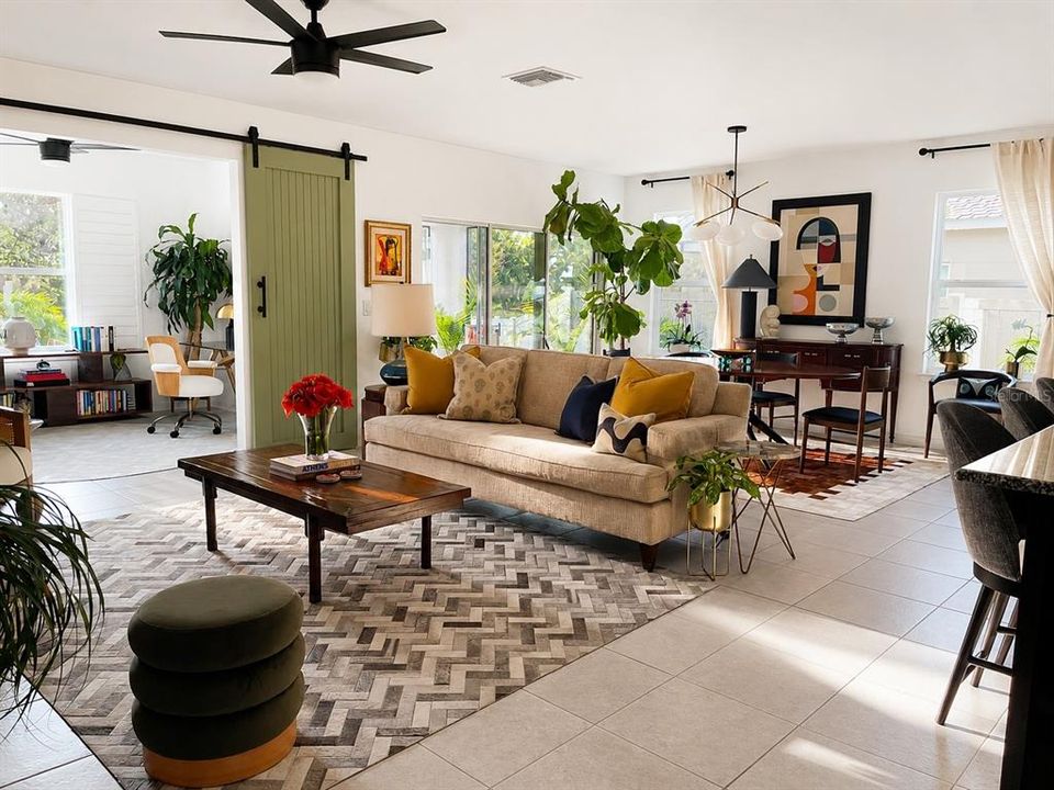 For Rent: $2,950 (3 beds, 2 baths, 1998 Square Feet)