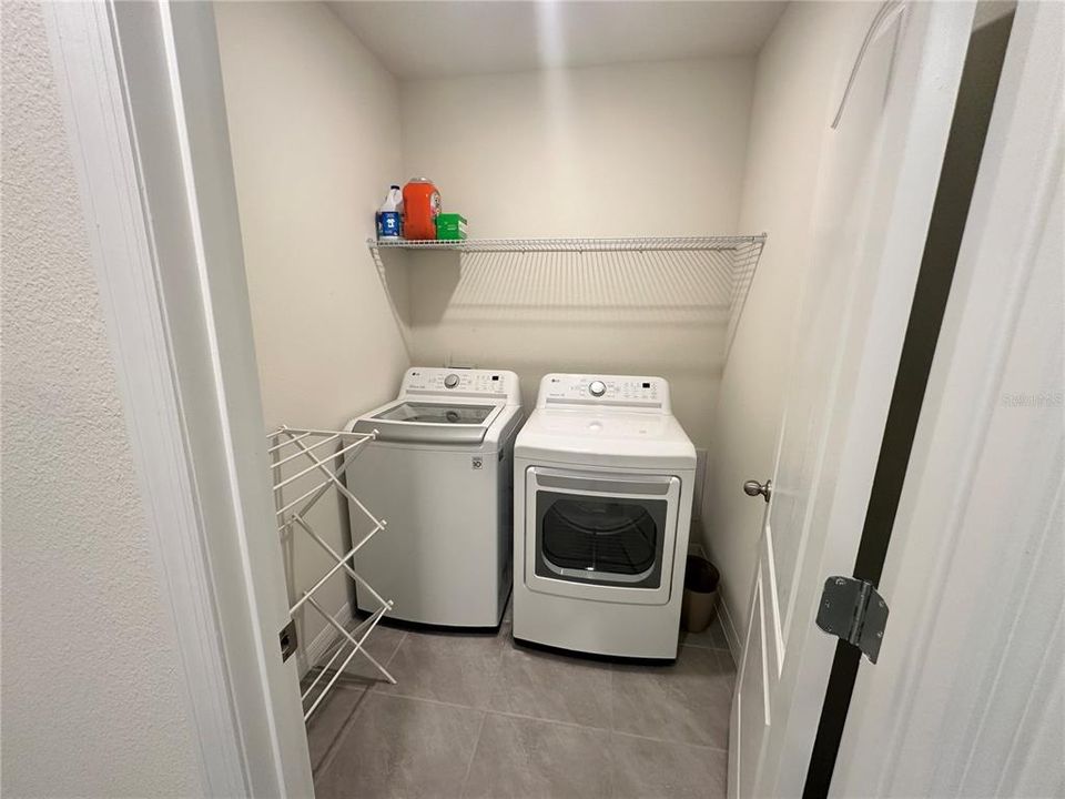 En Venta: $380,000 (3 camas, 2 baños, 1672 Pies cuadrados)
