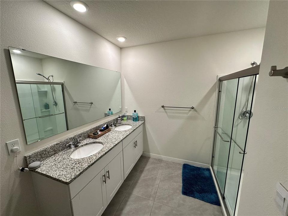 En Venta: $380,000 (3 camas, 2 baños, 1672 Pies cuadrados)