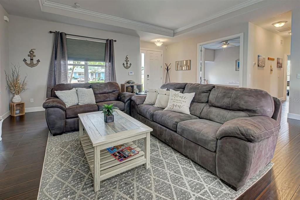 Activo con contrato: $469,000 (3 camas, 2 baños, 1771 Pies cuadrados)
