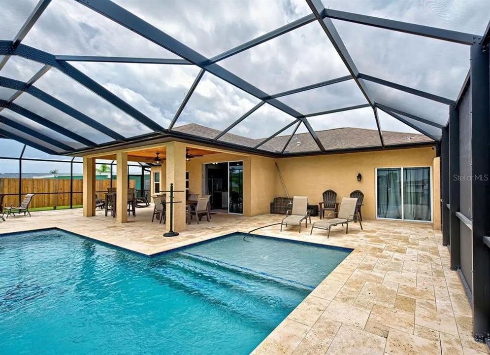 Activo con contrato: $469,000 (3 camas, 2 baños, 1771 Pies cuadrados)