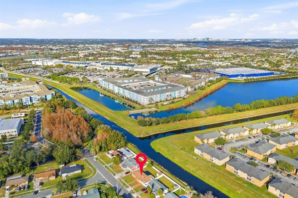 В аренду: $3,100 (4 спален, 3 ванн, 1408 Квадратных фут)